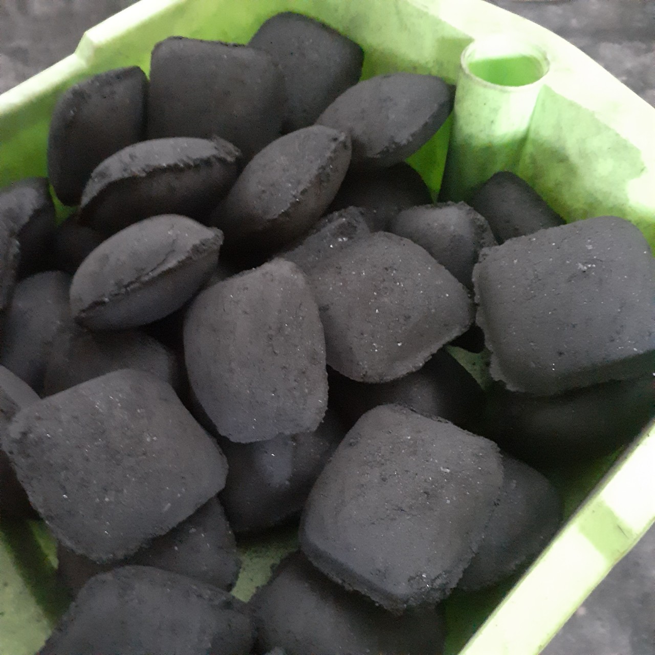 Hexagonal charcoal briquettes for grilling